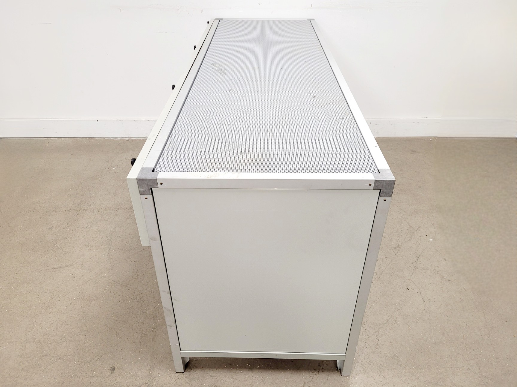 Image of AirBench Model EX186584 Downdraught Extractor Bench Lab