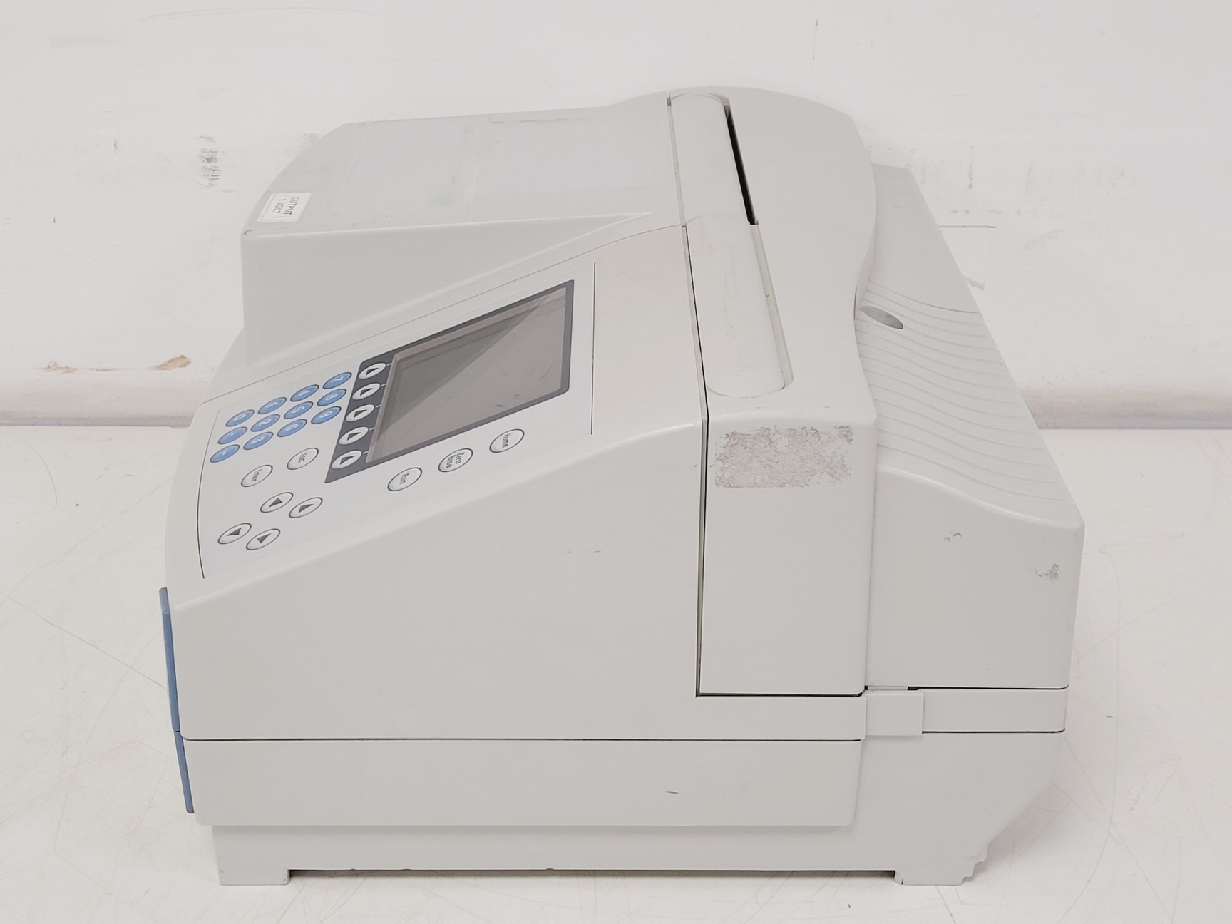 Image of Thermo Scientific Helios Omega UV-VIS Spectrophotometer Lab