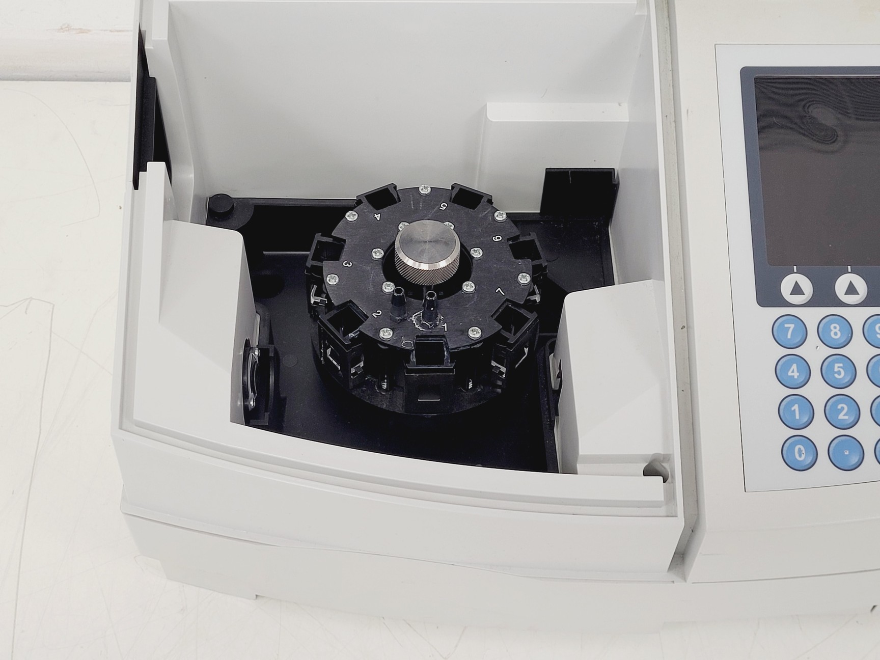 Image of Thermo Scientific Helios Omega UV-VIS Spectrophotometer Lab