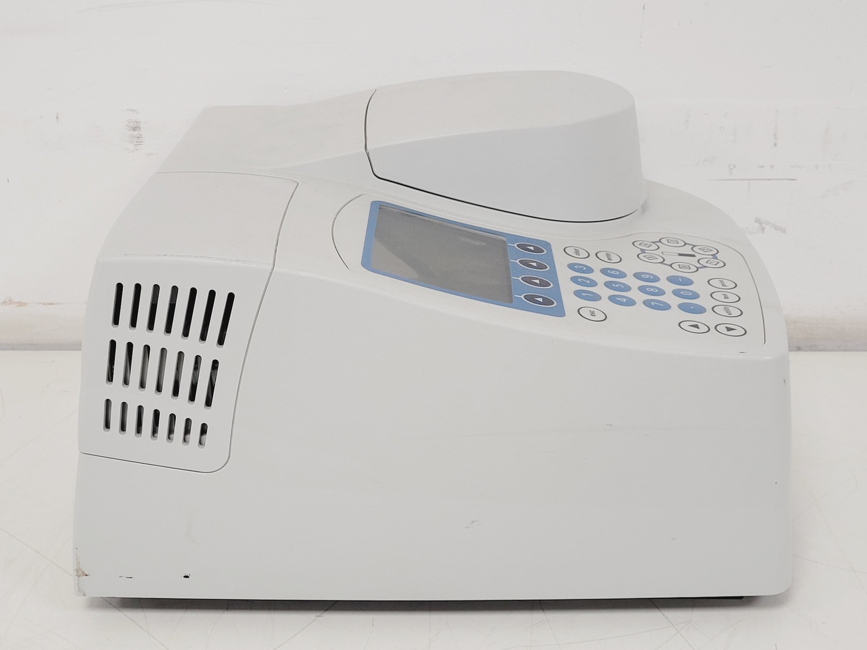 Image of Thermo Scientific GeneSys G10S UV-VIS  Spectrophotometer Lab