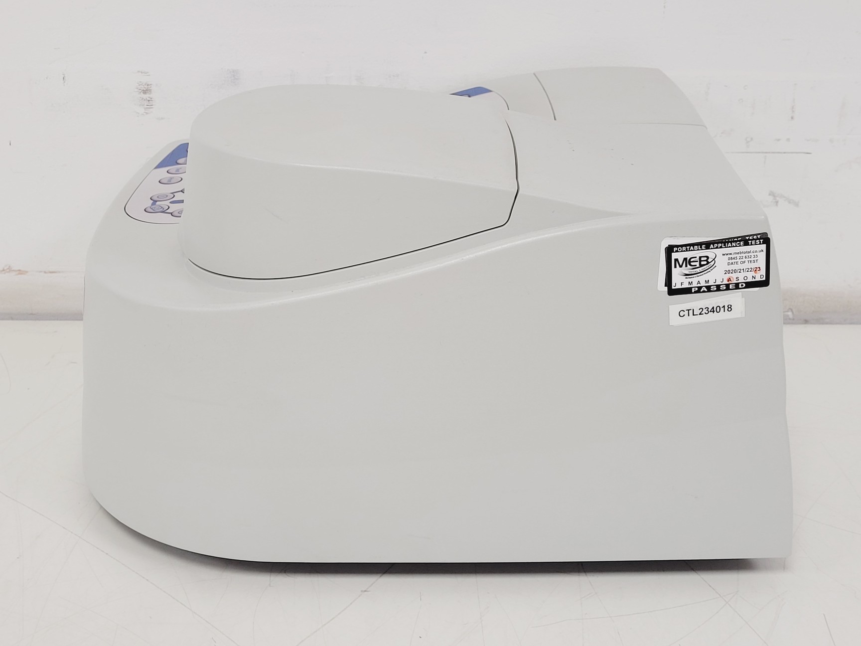Image of Thermo Scientific GeneSys G10S UV-VIS Spectrophotometer Lab