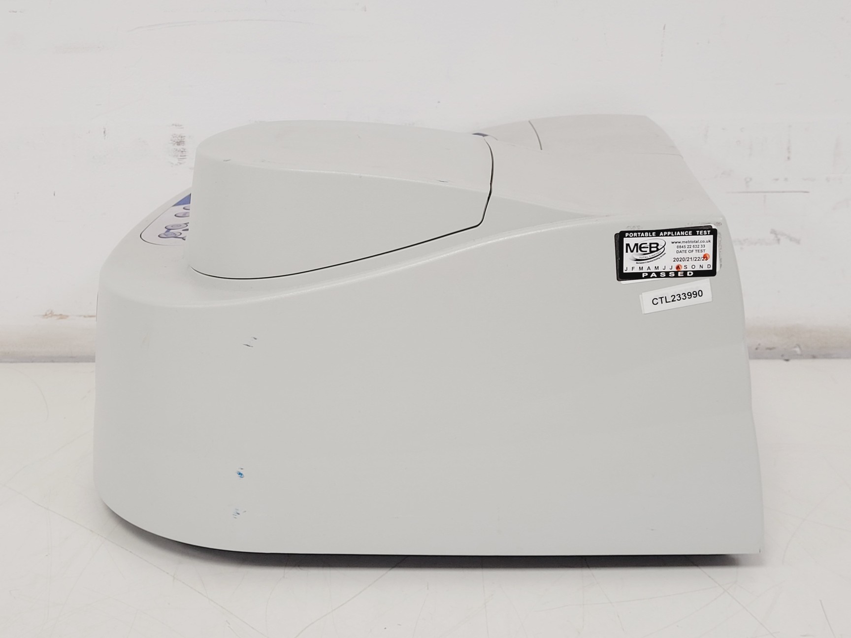 Image of Thermo Scientific GeneSys G10S UV-VIS Spectrophotometer Lab