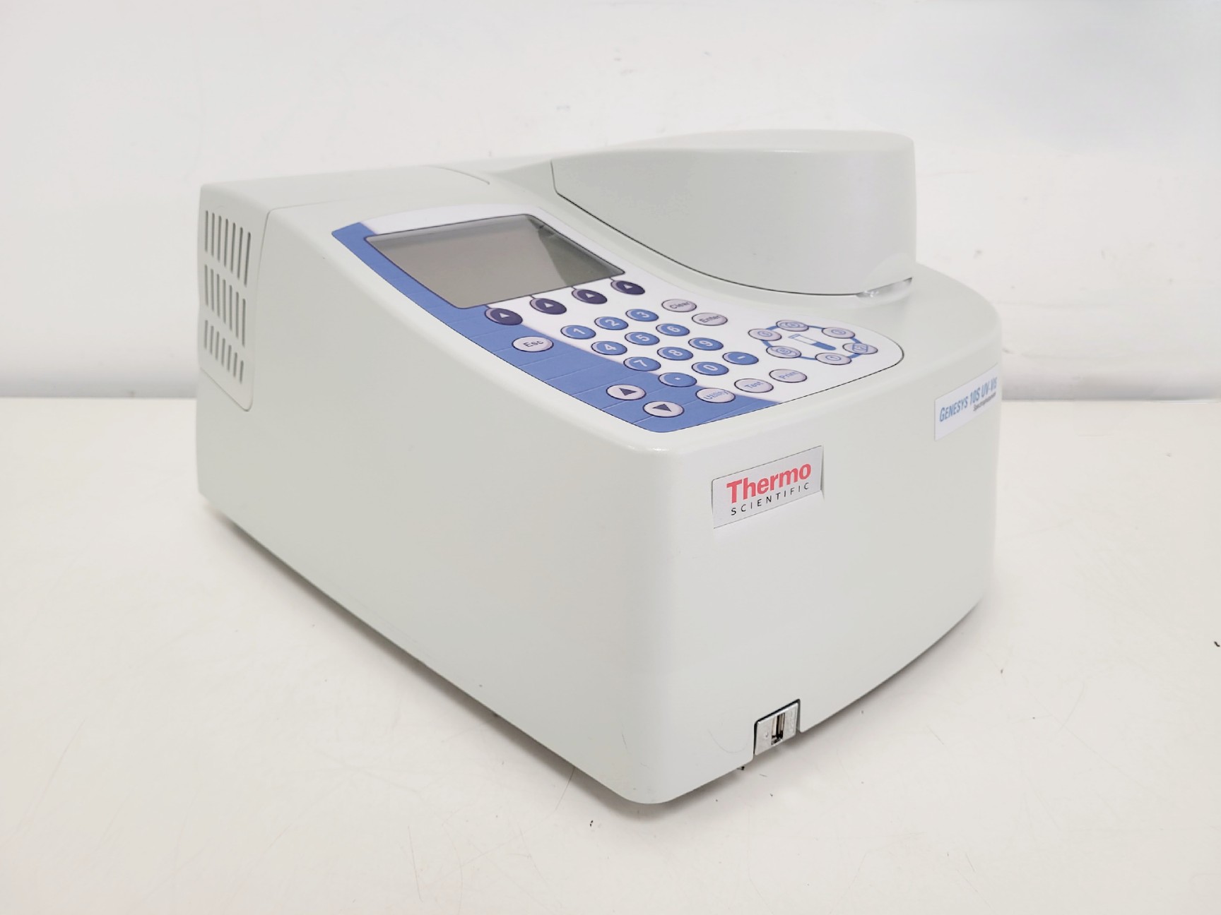 Image of Thermo Scientific GeneSys G10S UV-VIS Spectrophotometer Lab
