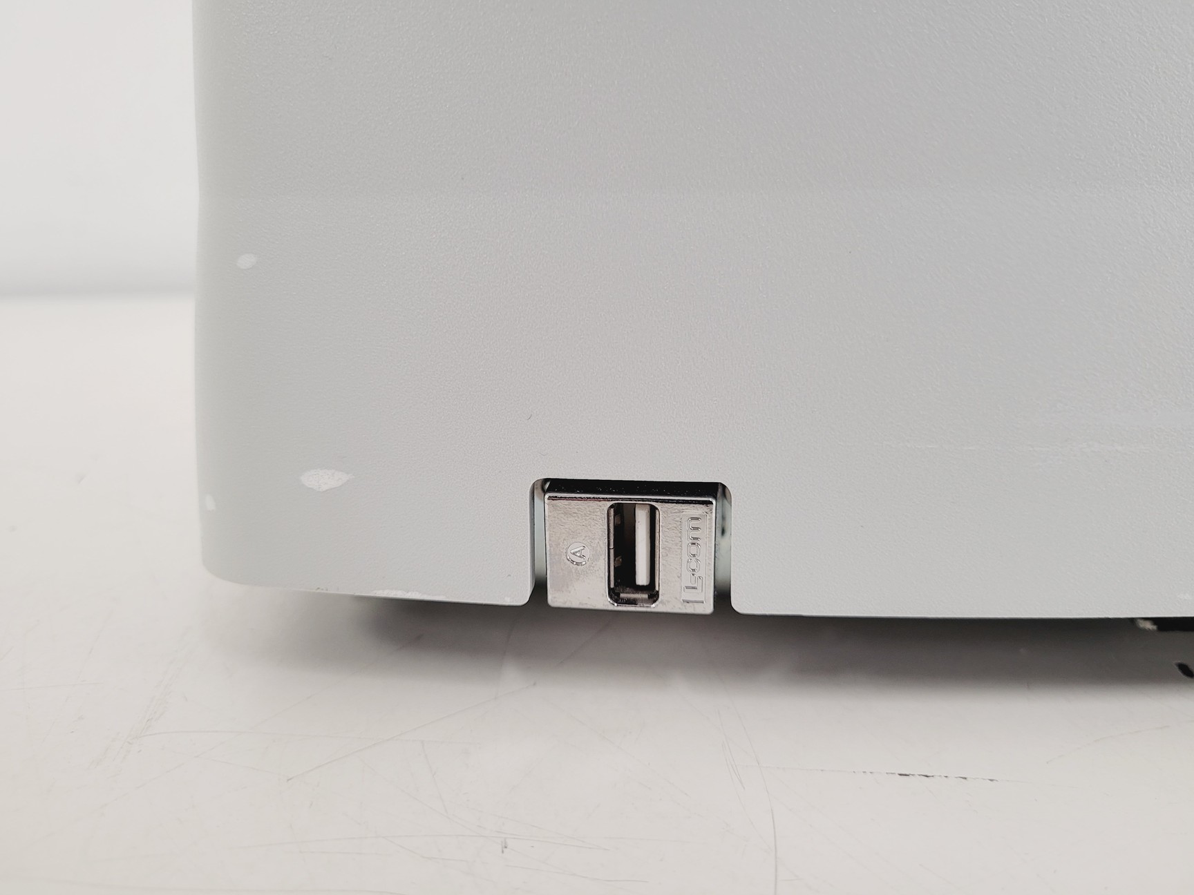 Image of Thermo Scientific GeneSys G10S UV-VIS Spectrophotometer Lab