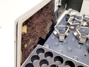 Thumbnail image of New Brunswick Scientific Innova 4000 Shaking Incubator Lab