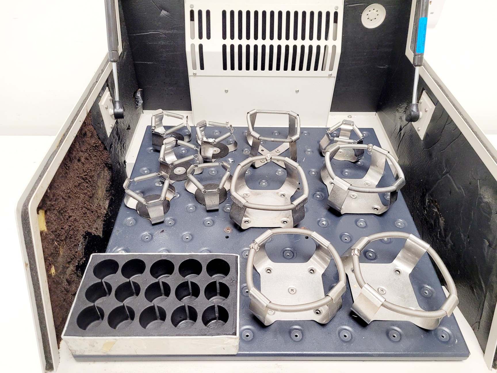 Image of New Brunswick Scientific Innova 4000 Shaking Incubator Lab
