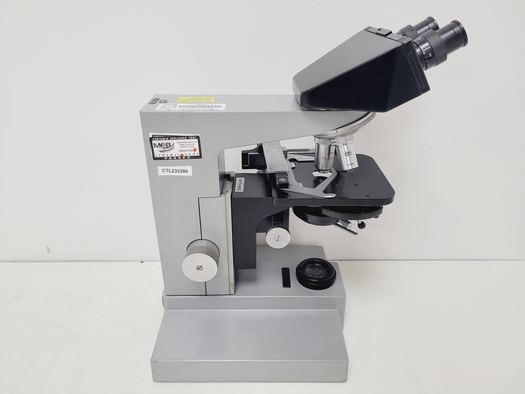 Image of Job lot of 43 x Leitz SM-LUX 020-441.003 Compound Microscopes