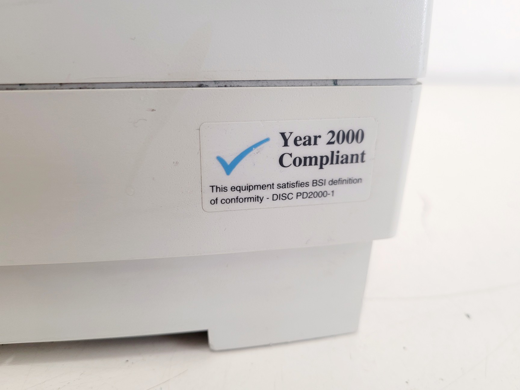 Image of Unicam Helios Gamma UV-VIS Spectrophotometer Lab