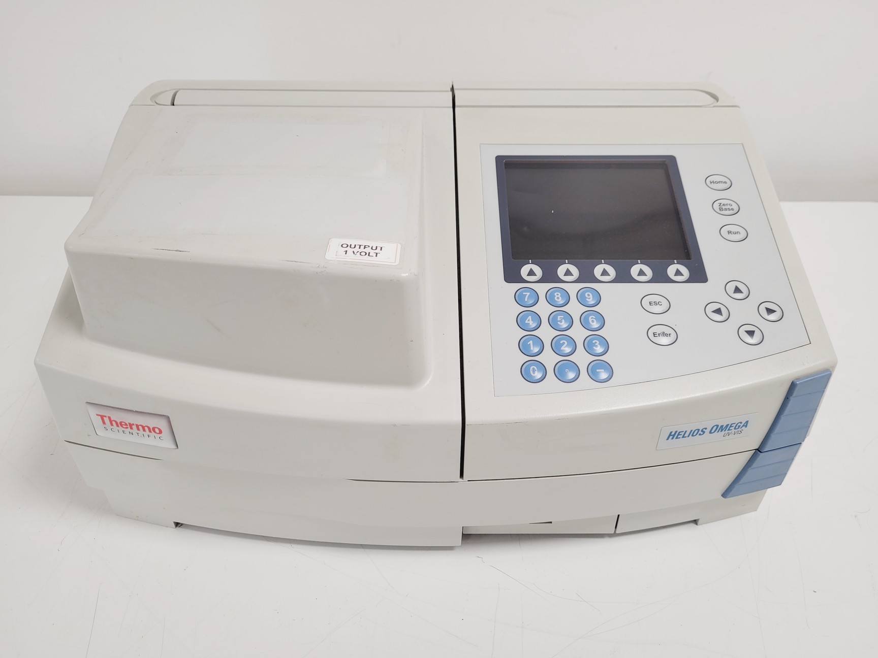 Image of Thermo Scientific Helios Omega UV-VIS Spectrophotometer Lab