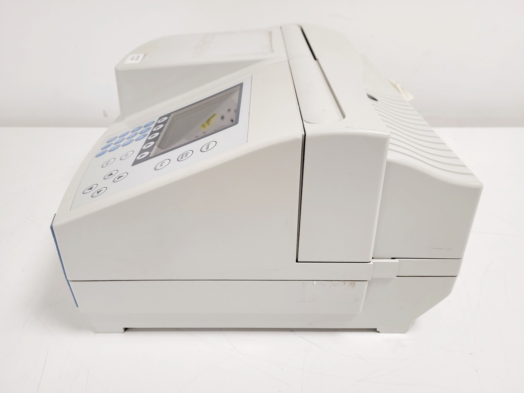 Image of Thermo Scientific Helios Omega UV-VIS Spectrophotometer Lab