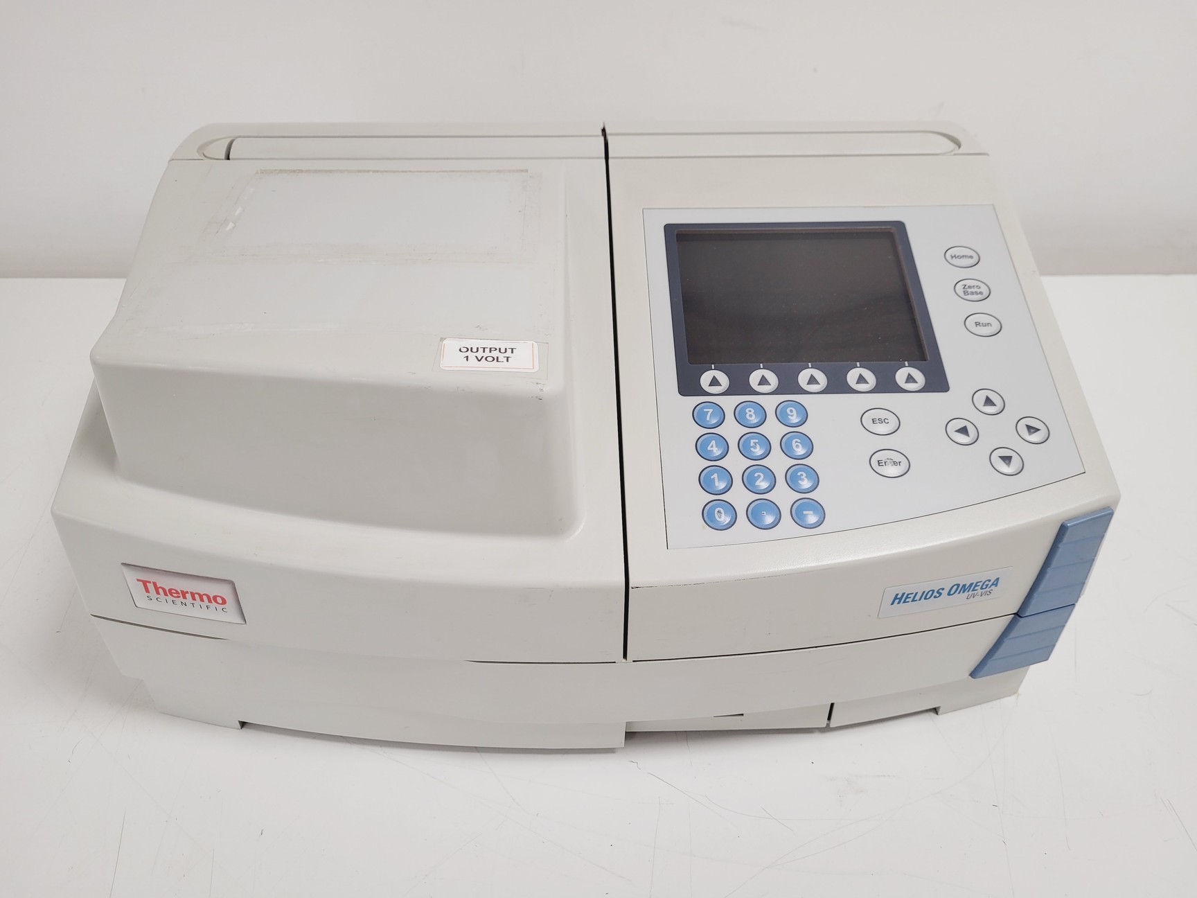 Image of Thermo Scientific Helios Omega UV-VIS Spectrophotometer Lab