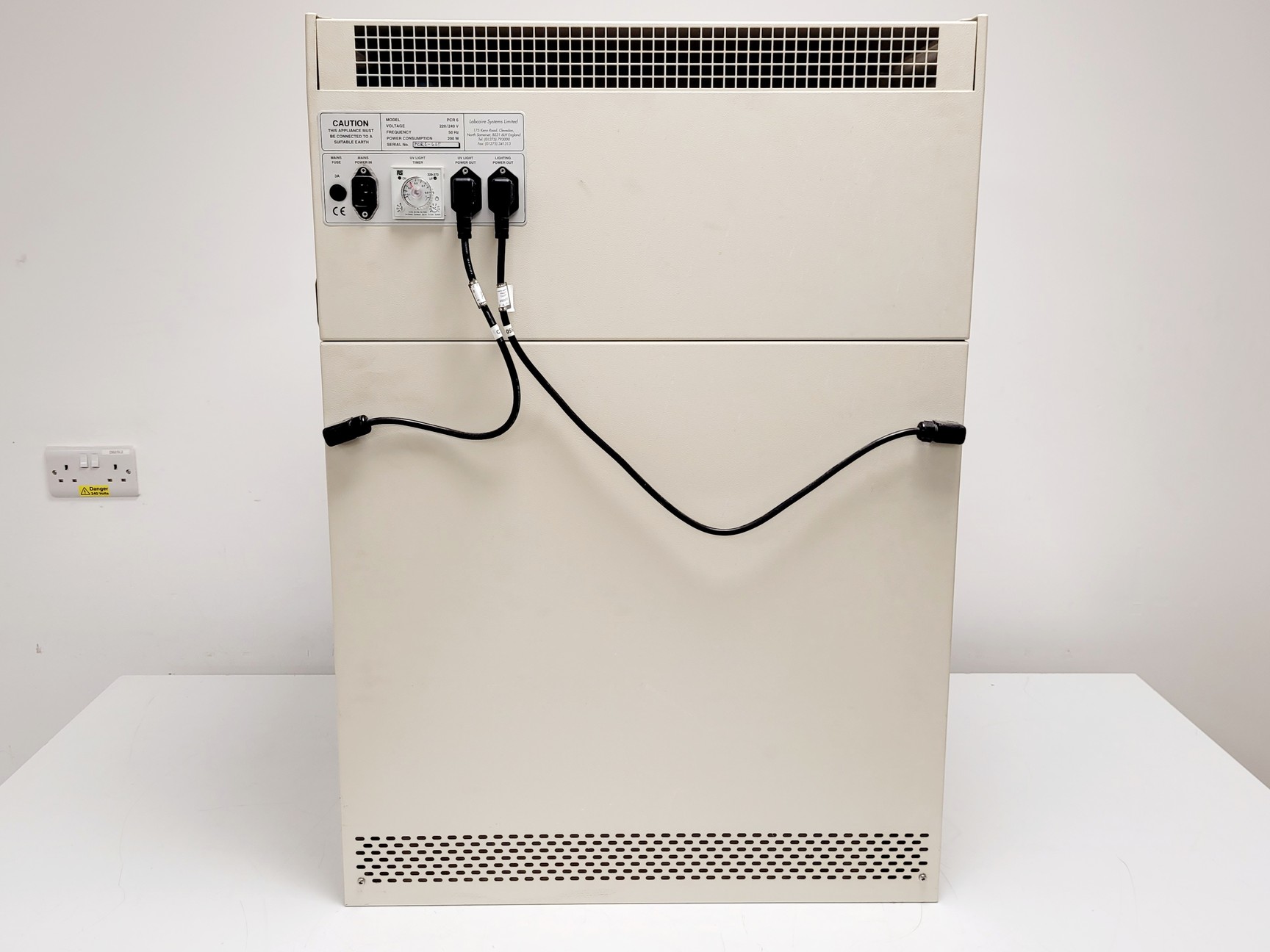 Image of Labcaire PCR 6 PCR Workstation Lab