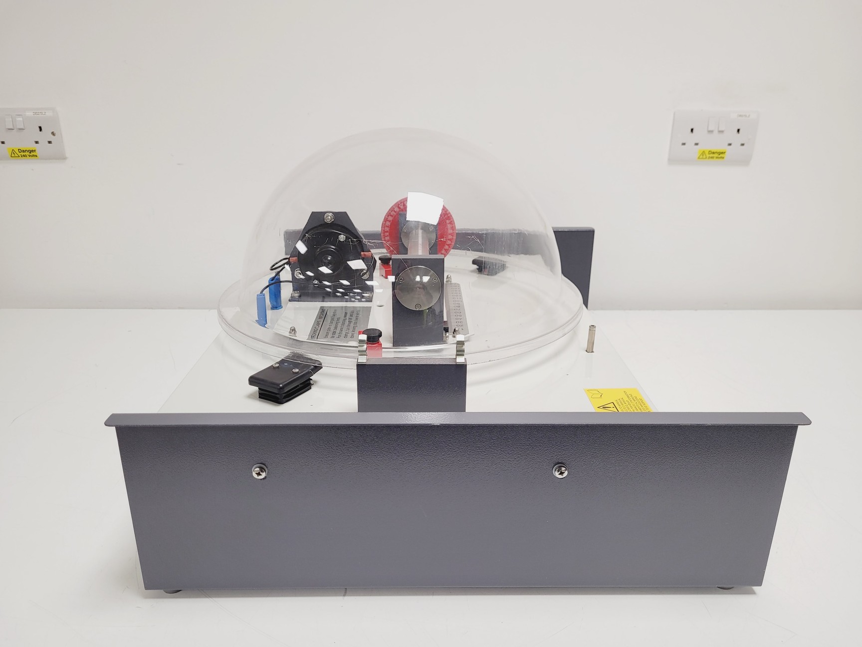 Image of TecQuipment TM102 Static and Dynamic Balancing Apparatus Lab