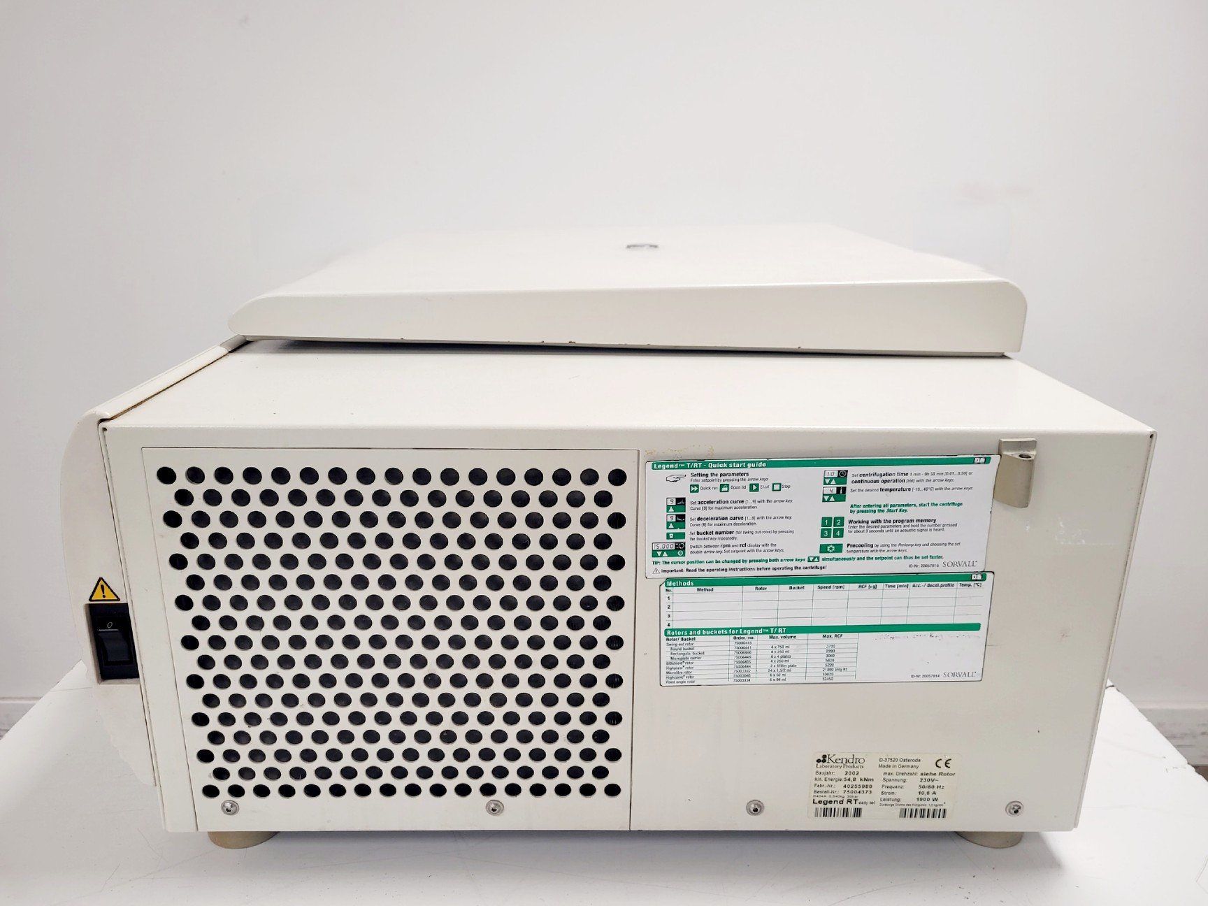 Image of Kendro Laboratory Products D-37520 Benchtop Centrifuge