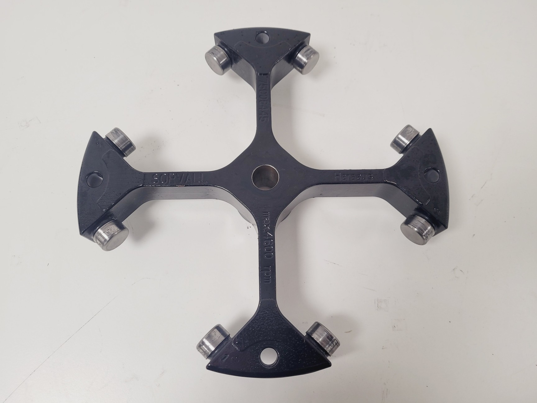 Image of Kendro Laboratory Products D-37520 Benchtop Centrifuge