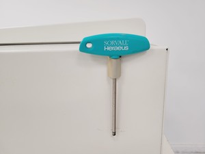Thumbnail image of Kendro Laboratory Products  Sorvall Legend RT D-37520 Benchtop Centrifuge