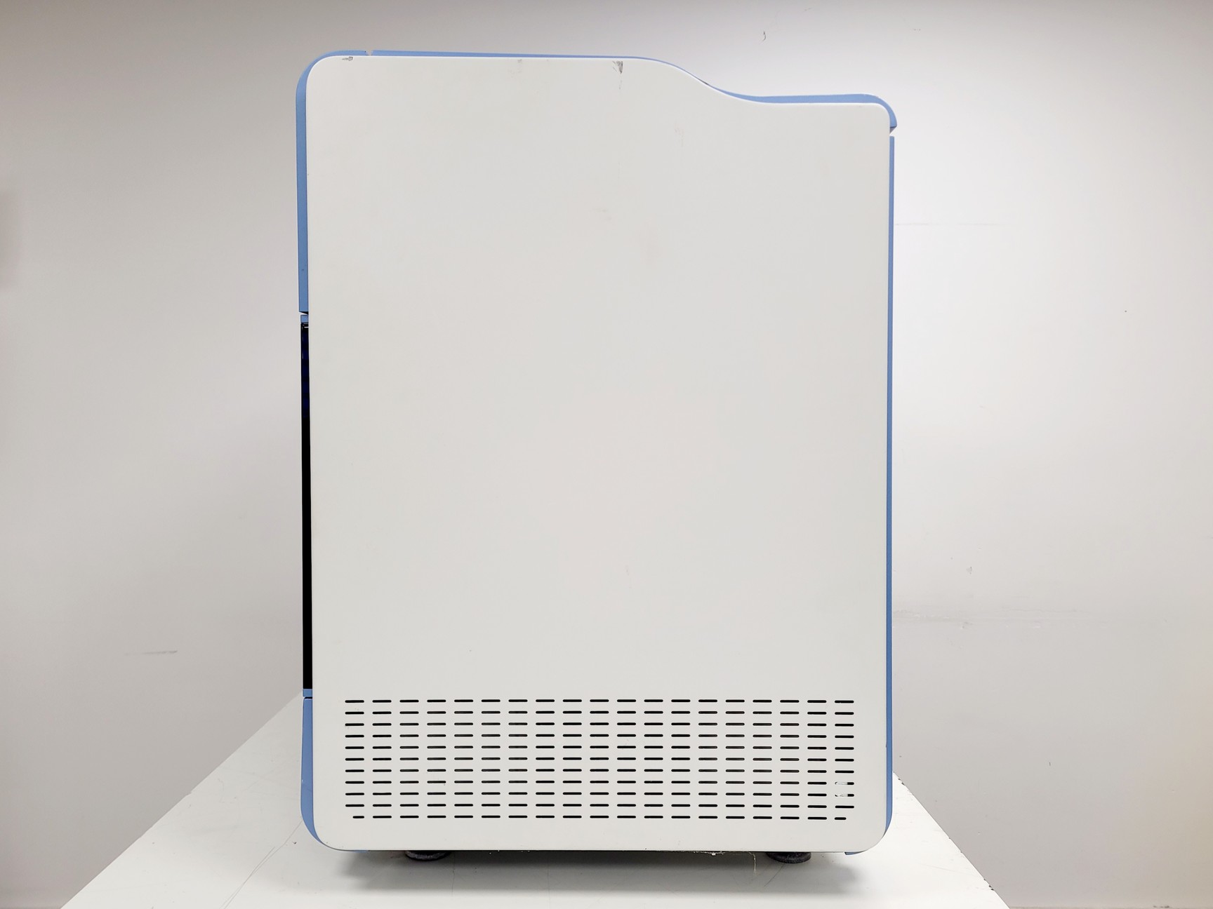 Image of Illumina Genome Analyser IIx System with PEM IIX and Cluster Station