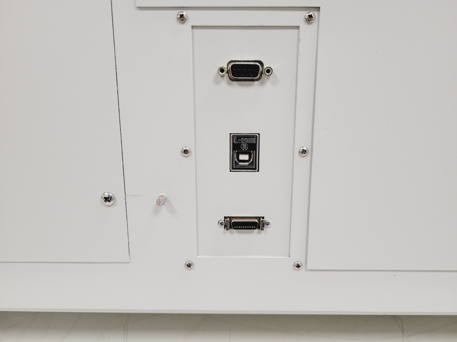 Image of Illumina Genome Analyser IIx System with PEM IIX and Cluster Station