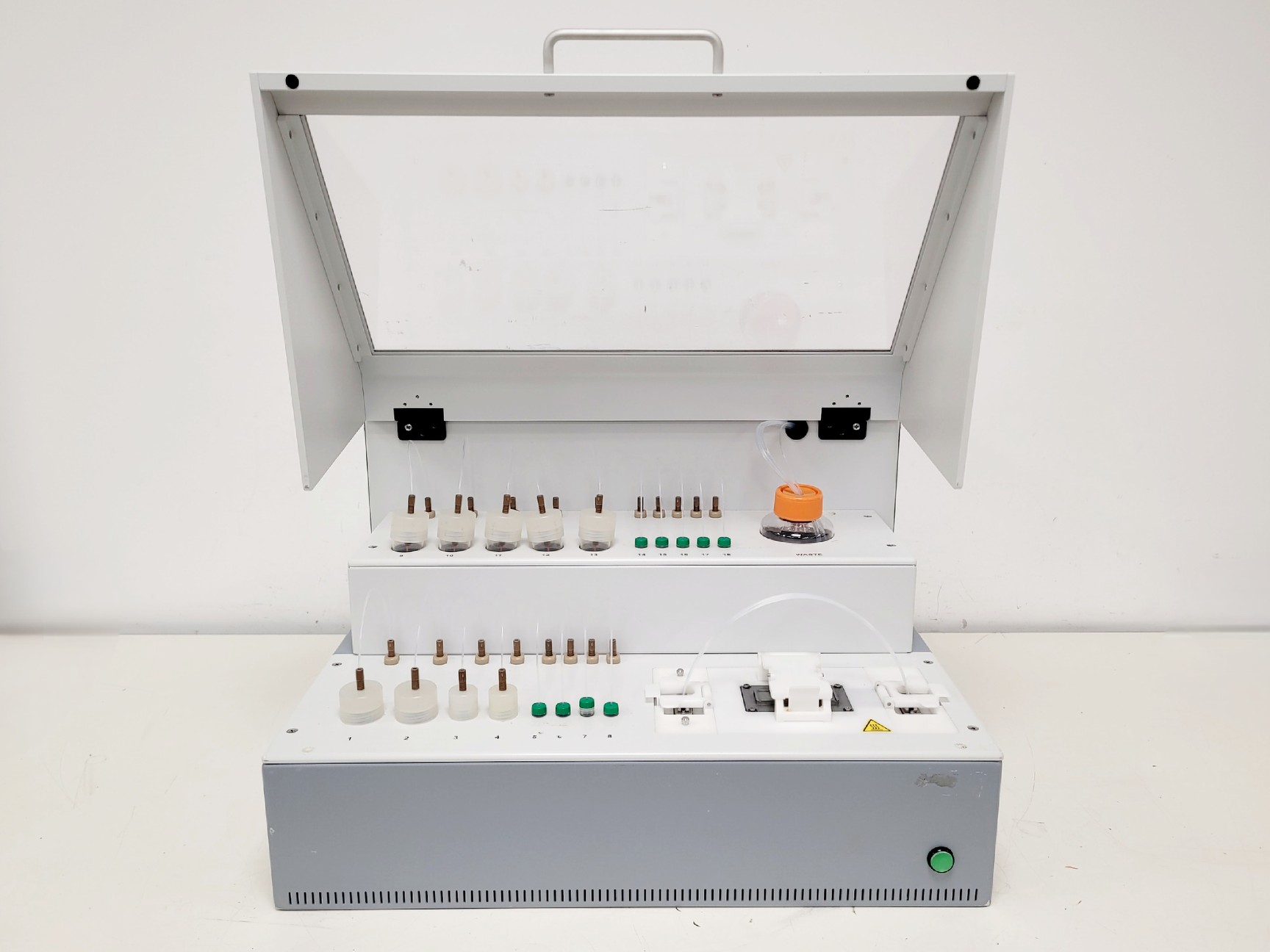 Image of Illumina Genome Analyser IIx System with PEM IIX and Cluster Station