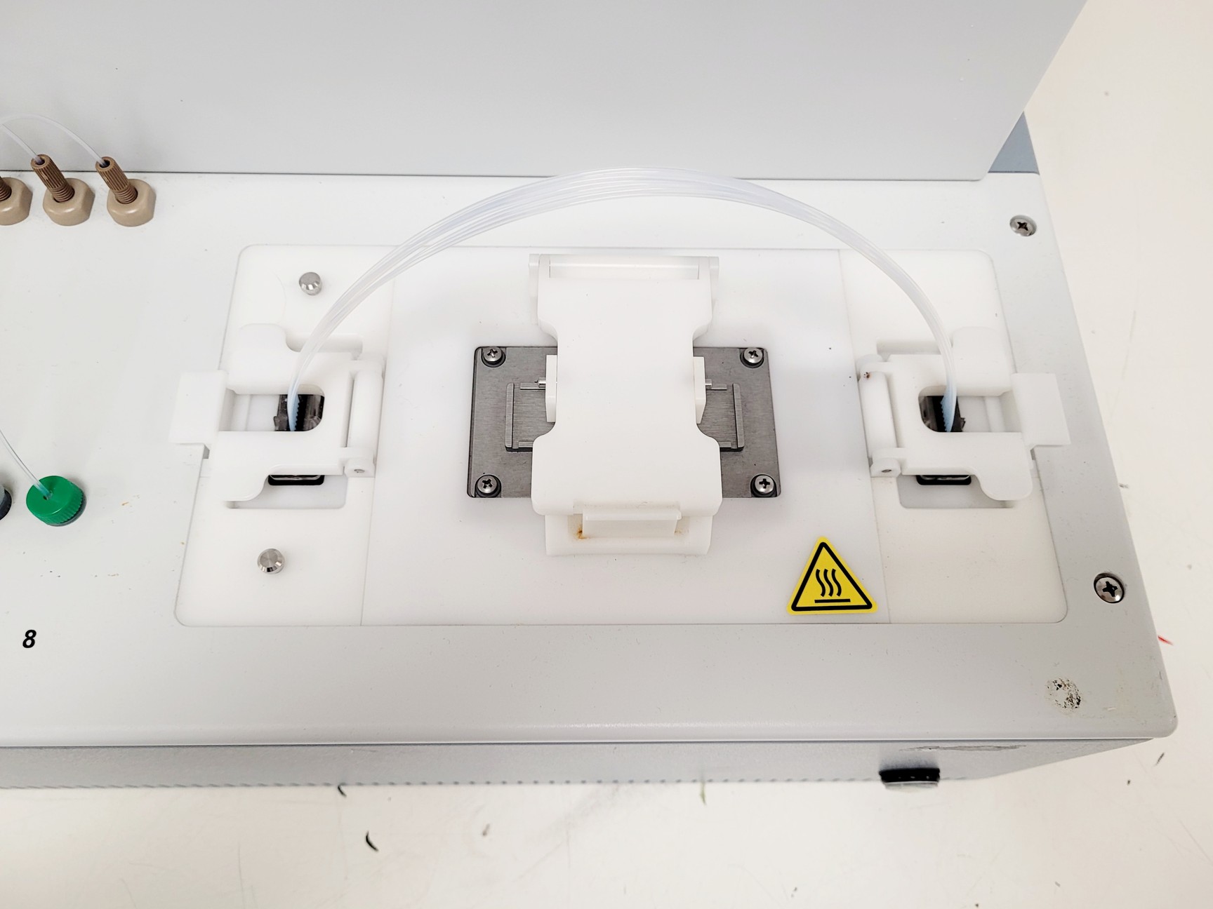 Image of Illumina Genome Analyser IIx System with PEM IIX and Cluster Station
