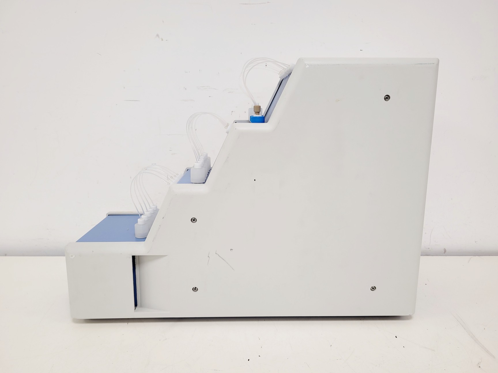 Image of Illumina Genome Analyser IIx System with PEM IIX and Cluster Station
