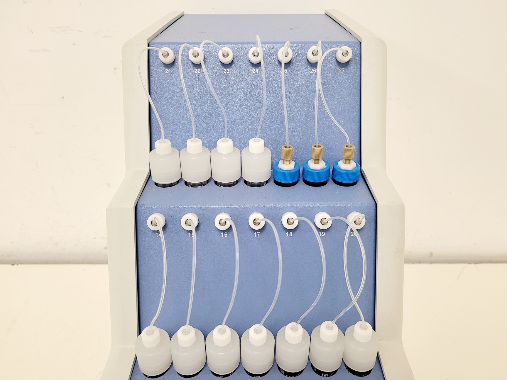 Image of Illumina Genome Analyser IIx System with PEM IIX and Cluster Station