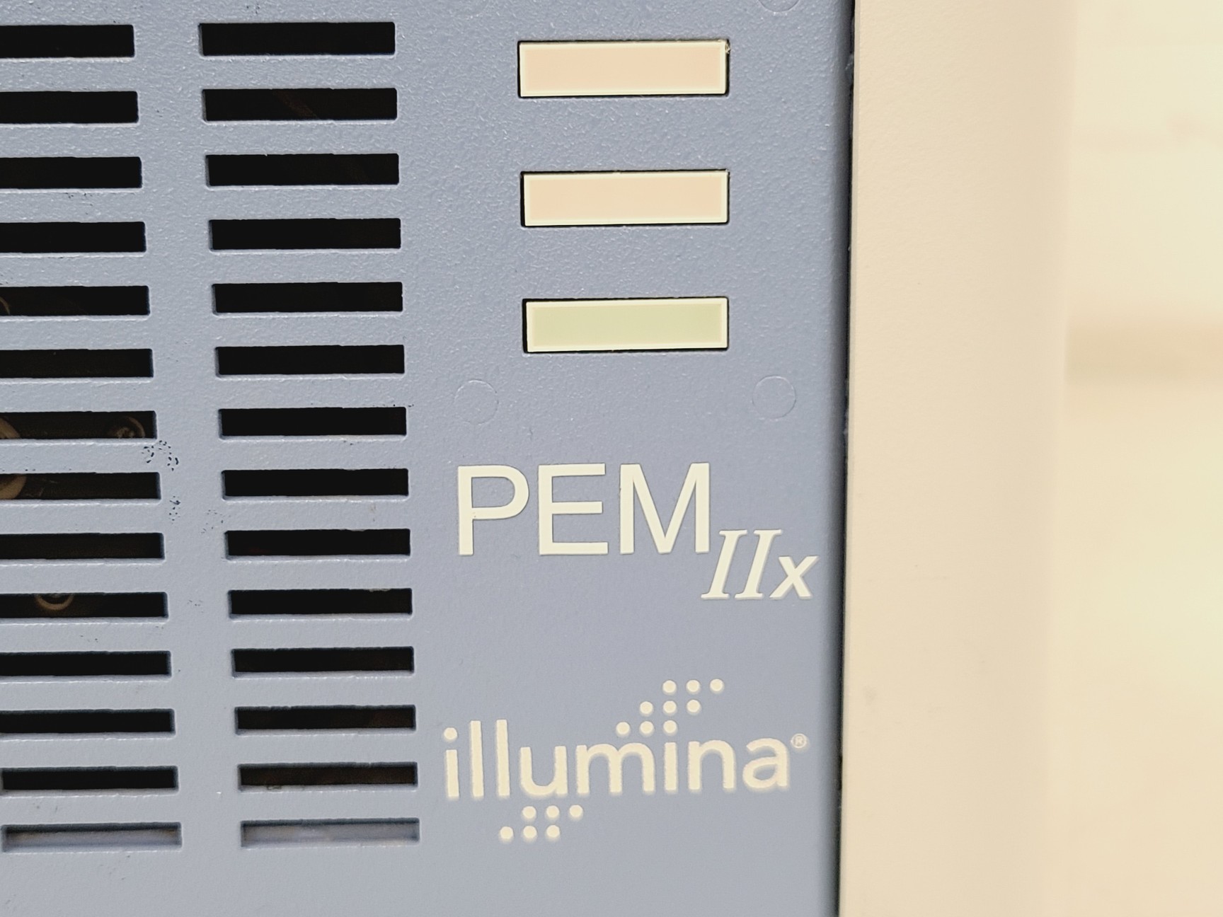Image of Illumina Genome Analyser IIx System w/ PEM IIx & Dell PC System NGS Lab