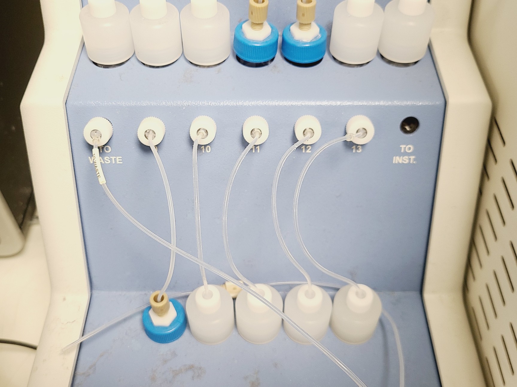 Image of Illumina Genome Analyser IIx System w/ PEM IIx & Dell PC System NGS Lab