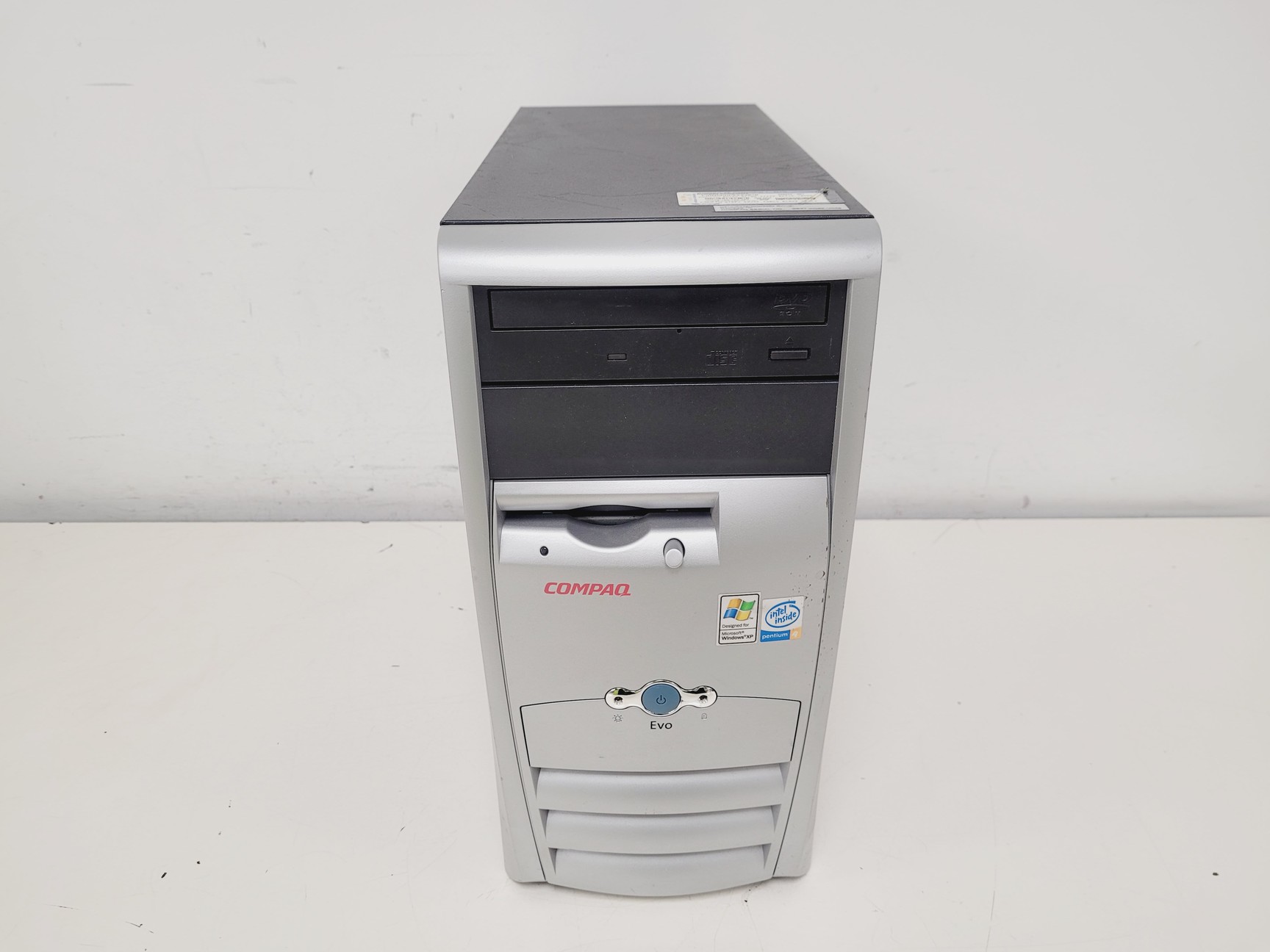 Image of Qiagen BioRobot 8000 Molecular Biology Workstation System w/ Software Lab