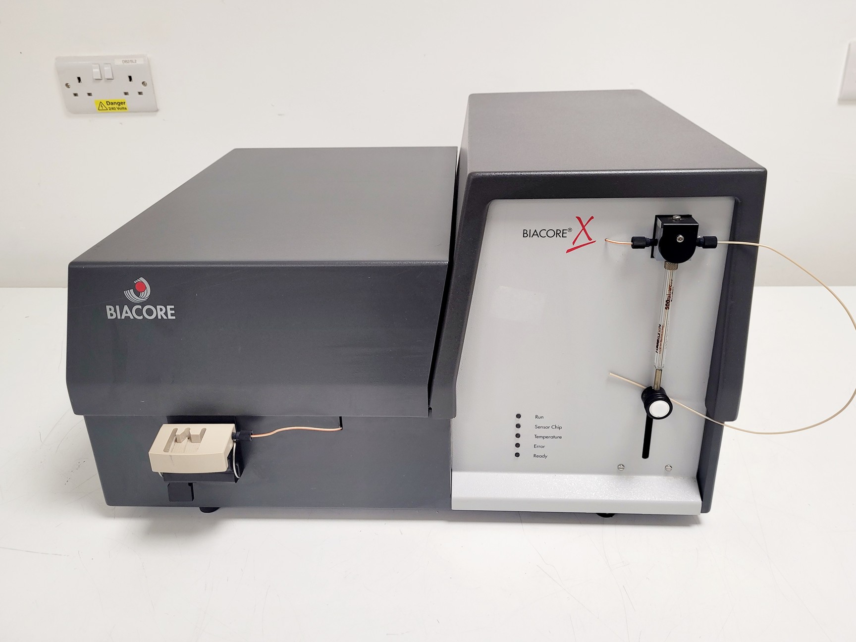Image of Biacore X High Sensitivity SPR System Lab