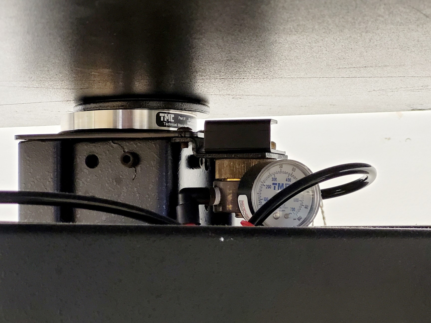 Image of TMC Micro-G Model 63-530 Anti-Vibration Table