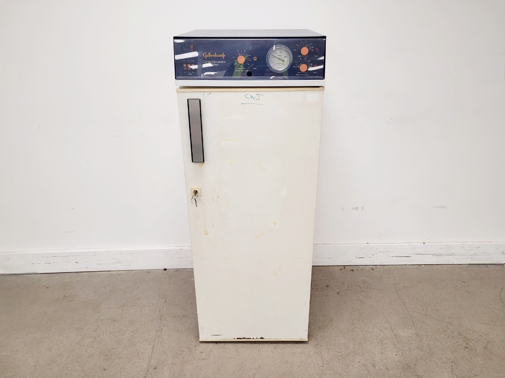 Image of Gallenkamp Cooled Incubator Illuminated