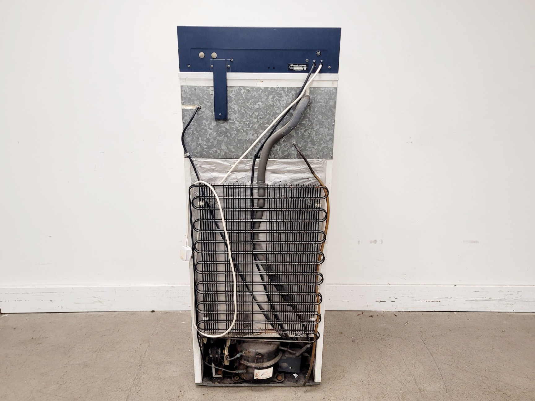 Image of Gallenkamp Cooled Incubator Illuminated