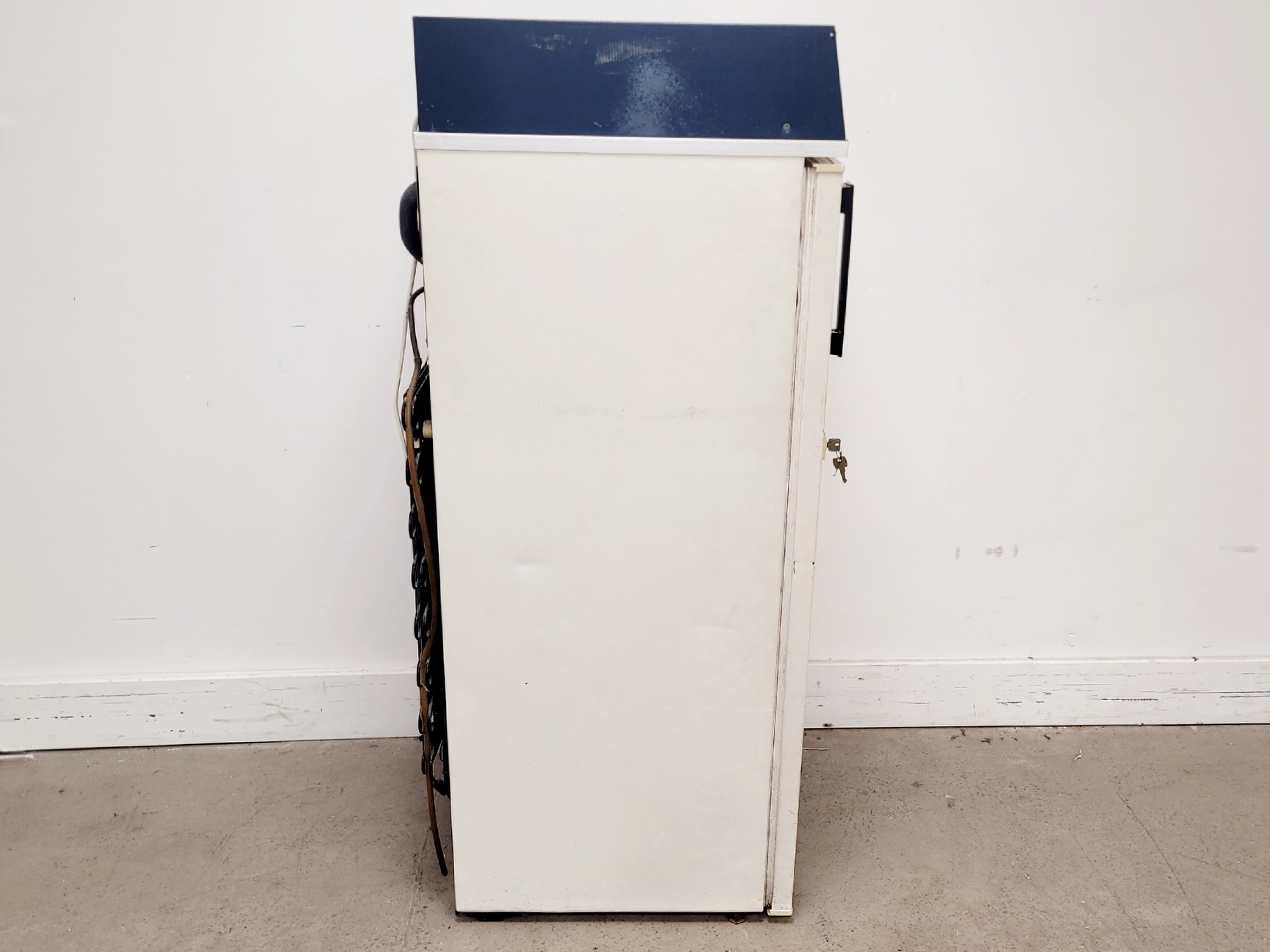 Image of Gallenkamp Cooled Incubator Illuminated