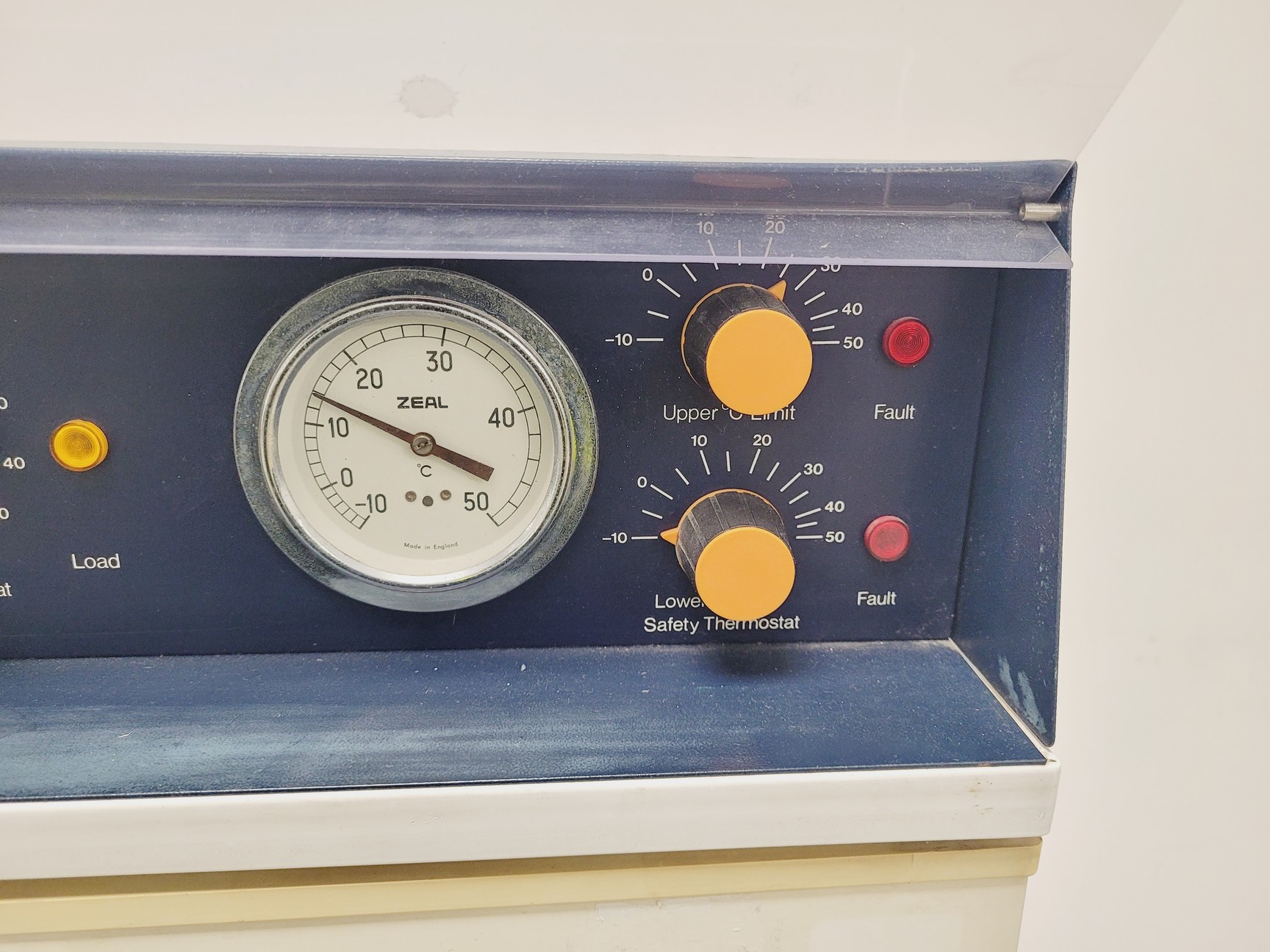 Image of Gallenkamp Cooled Incubator Illuminated