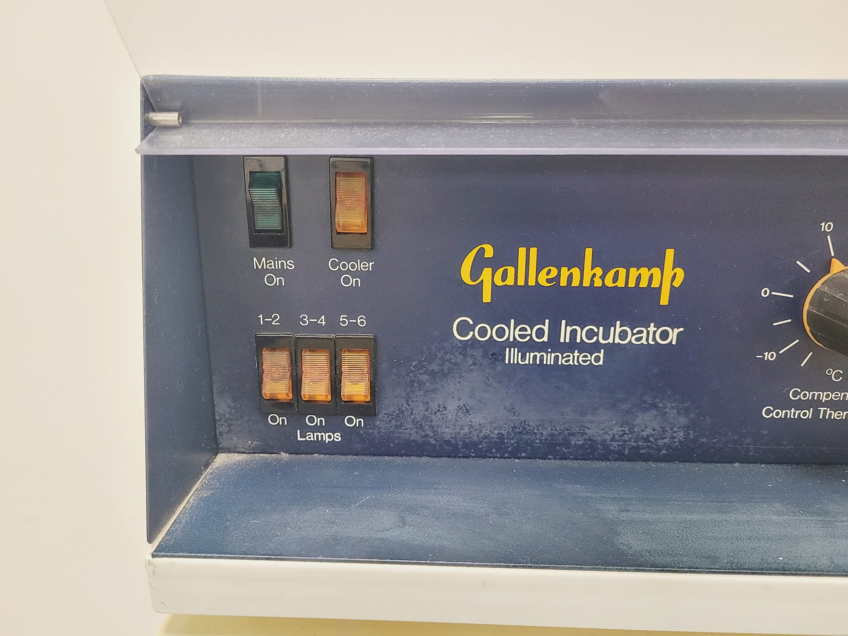 Image of Gallenkamp Cooled Incubator Illuminated