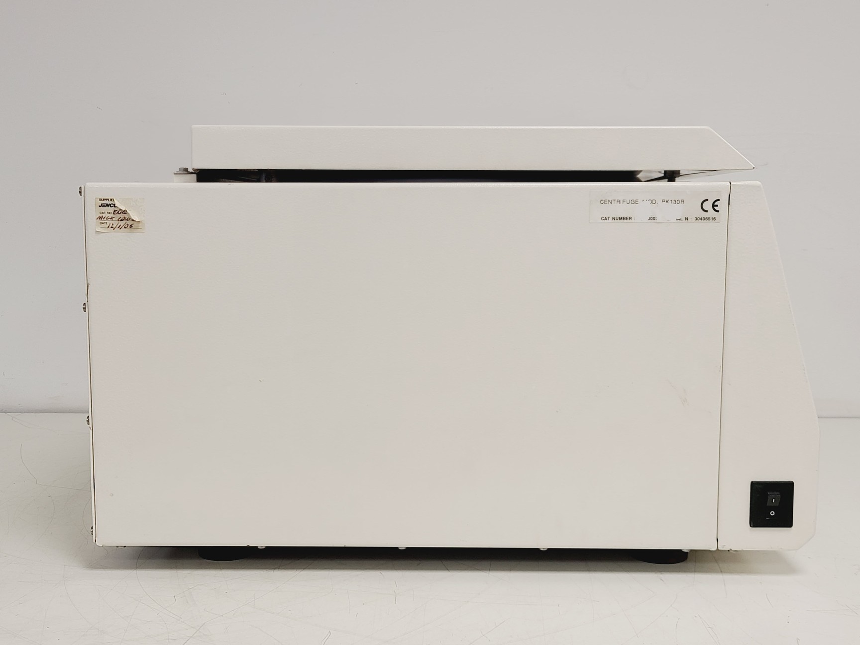 Image of ALC PK130-R Benchtop Centrifuge