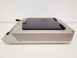 Thumbnail image of Kuhner Lab Benchtop Shaker LS-W Lab