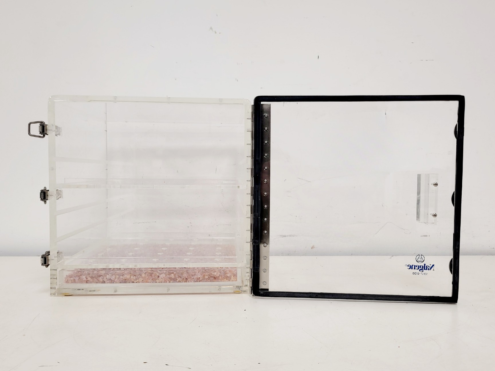 Image of Nalgene 5317-0120 Acrylic Desiccator Cabinet