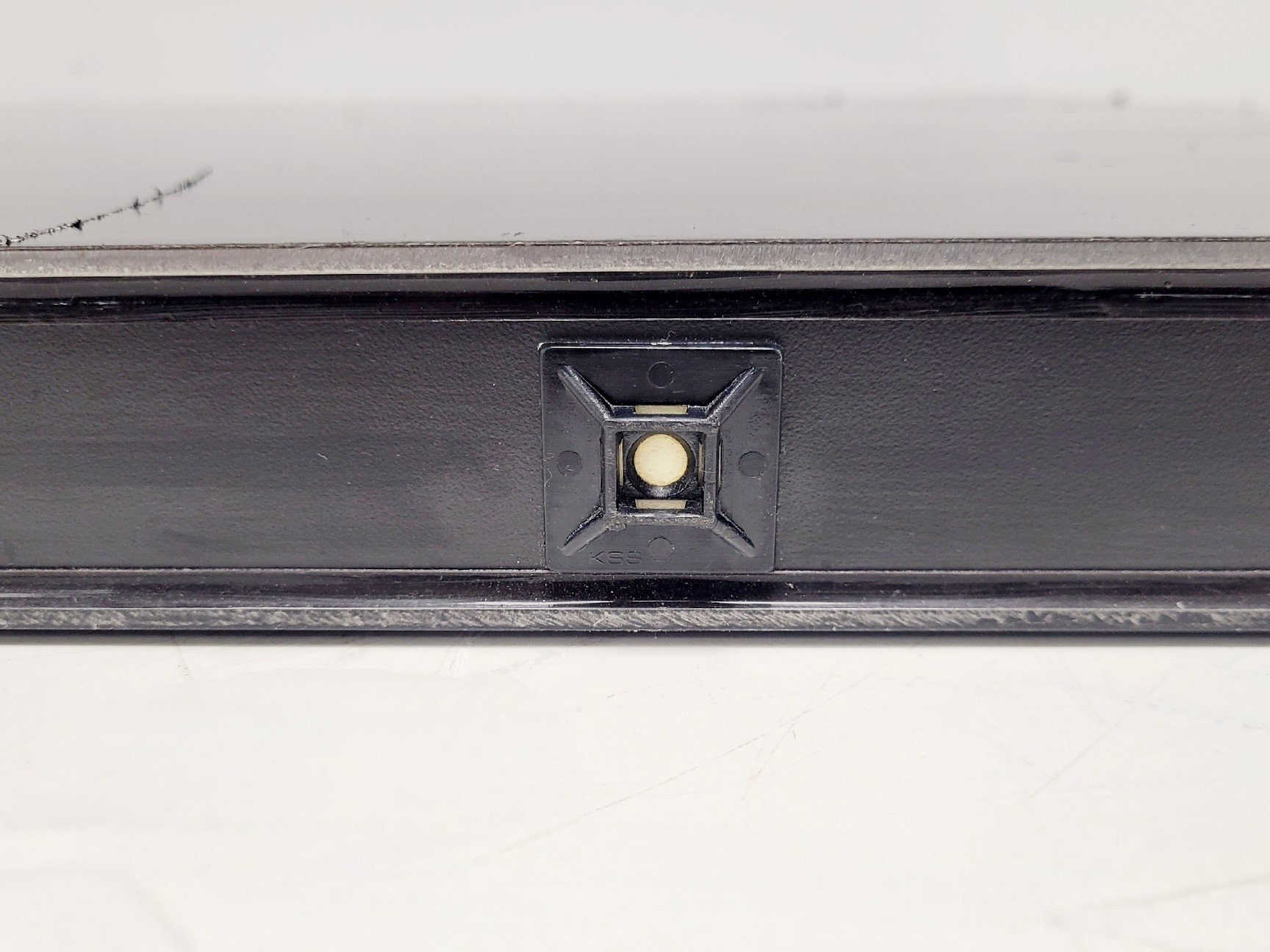 Image of Newport Anti-Vibration Isolation Table Top Metric