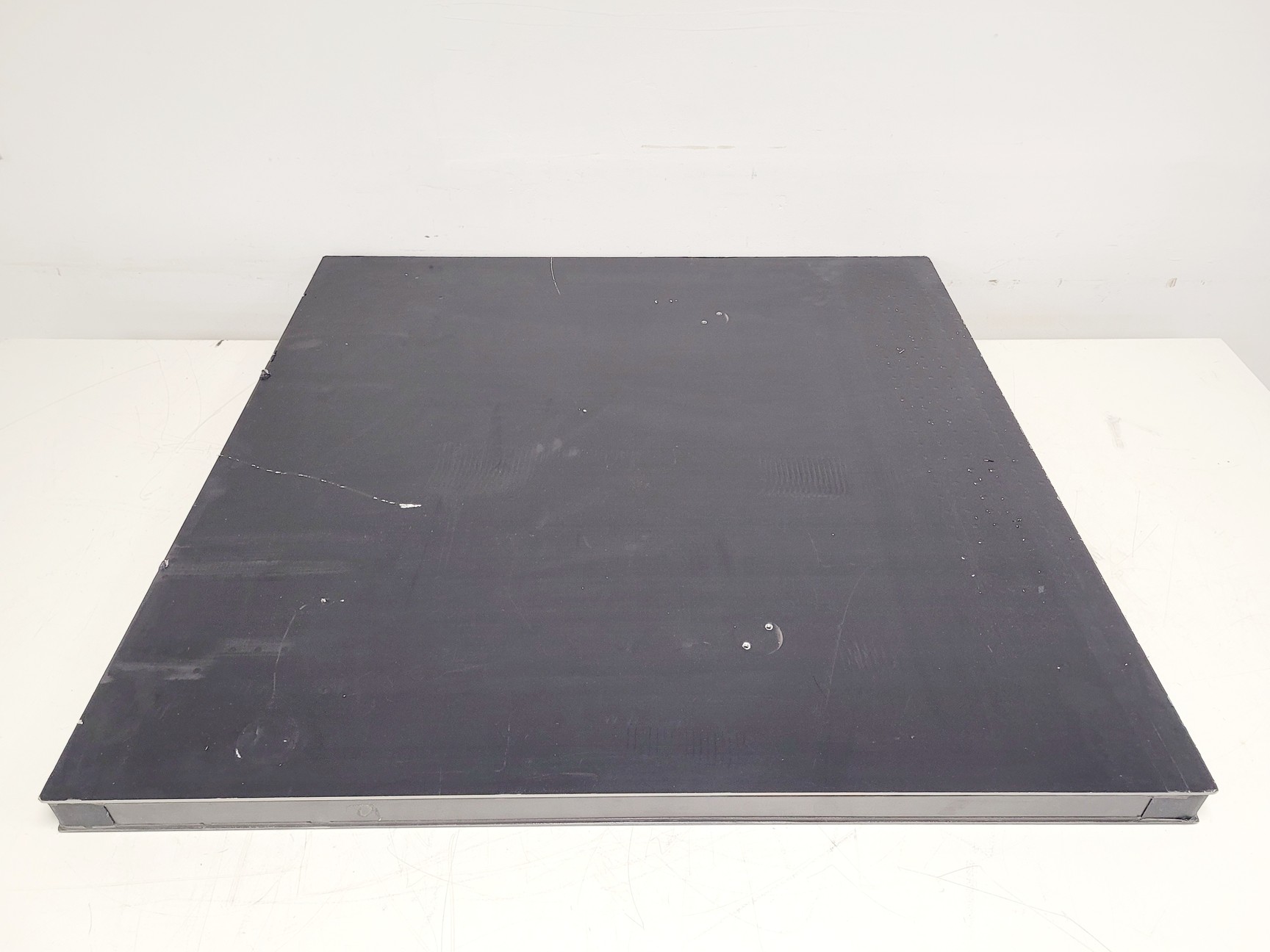 Image of Newport Anti-Vibration Isolation Table Top Metric