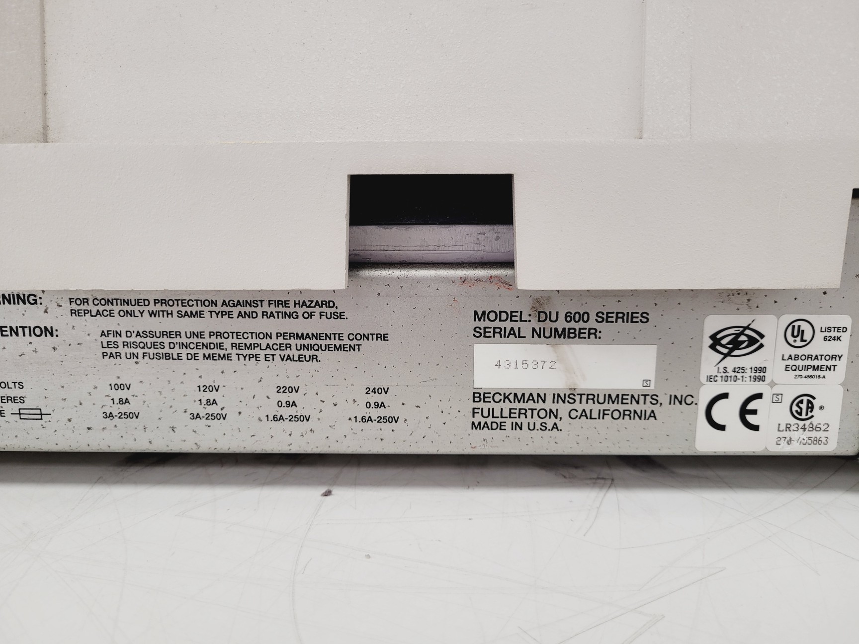 Image of Beckman DU 650 Spectrophotometer Lab