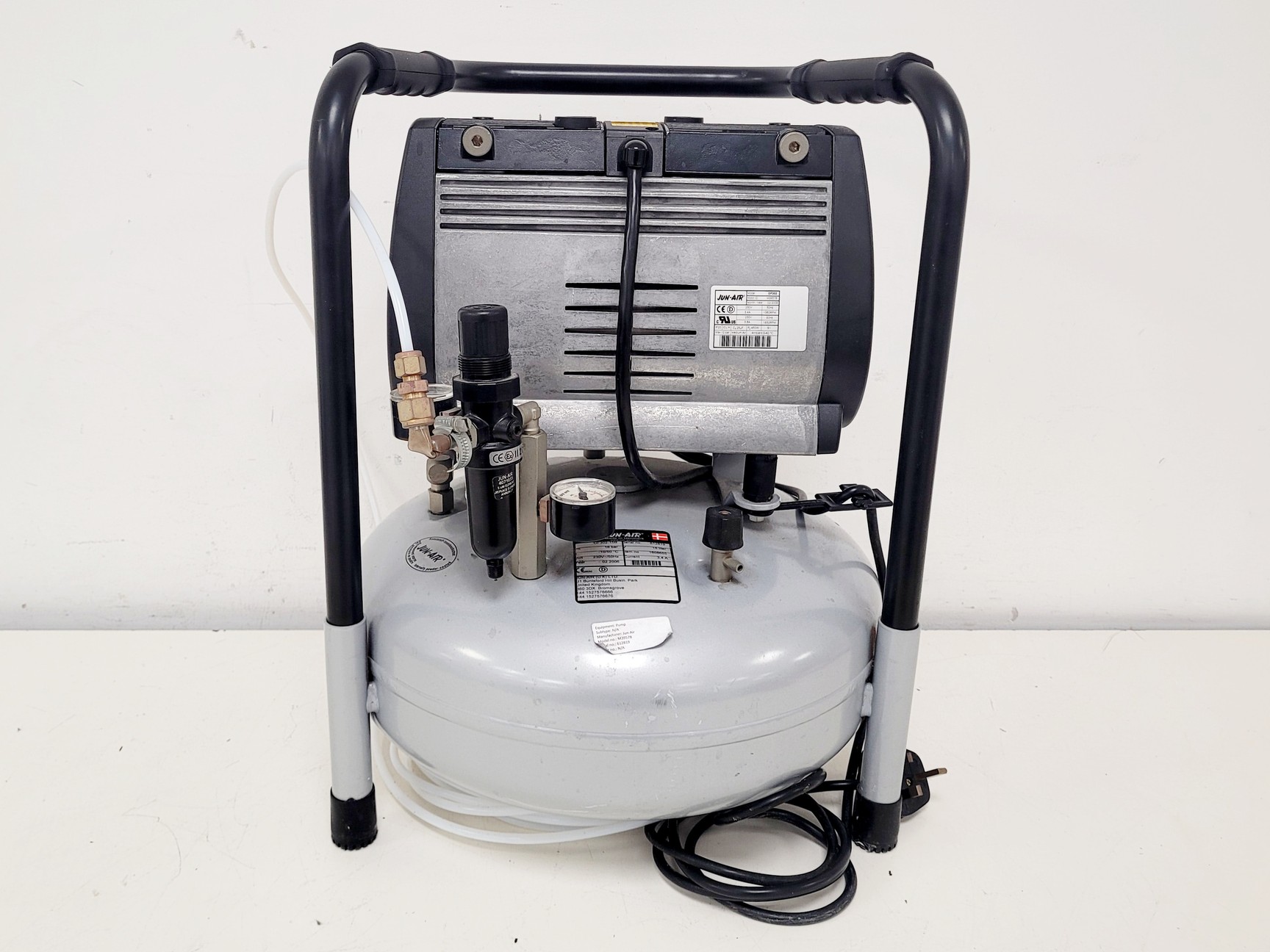Image of Jun Air OF302-15B Air Compressor 15L