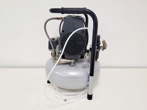 Thumbnail image of Jun Air OF302-15B Air Compressor 15L