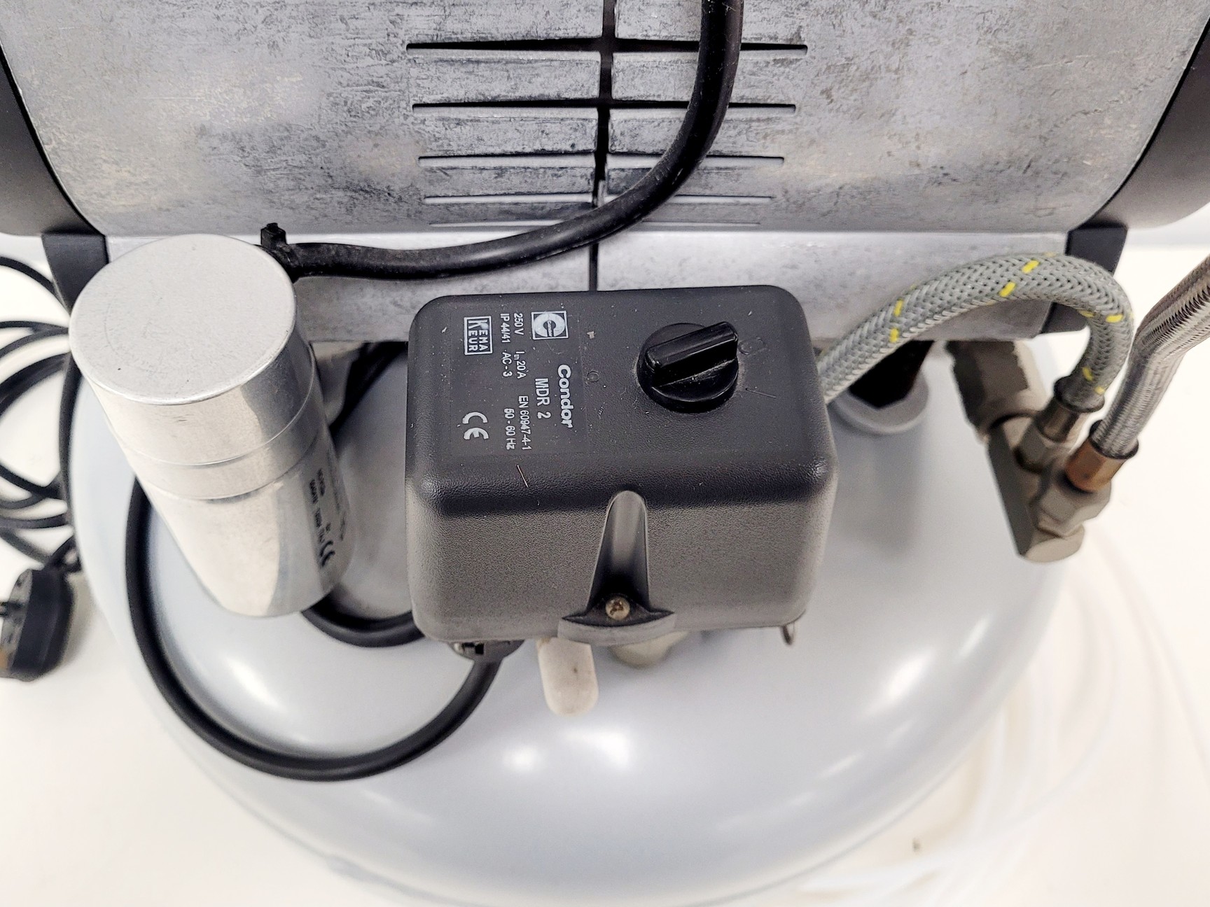 Image of Jun Air OF302-15B Air Compressor 15L