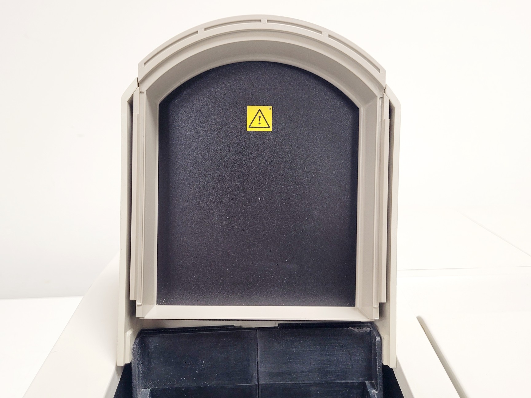 Image of Beckman DU 520 Central Purpose UV/Vis Spectrophotometer Lab