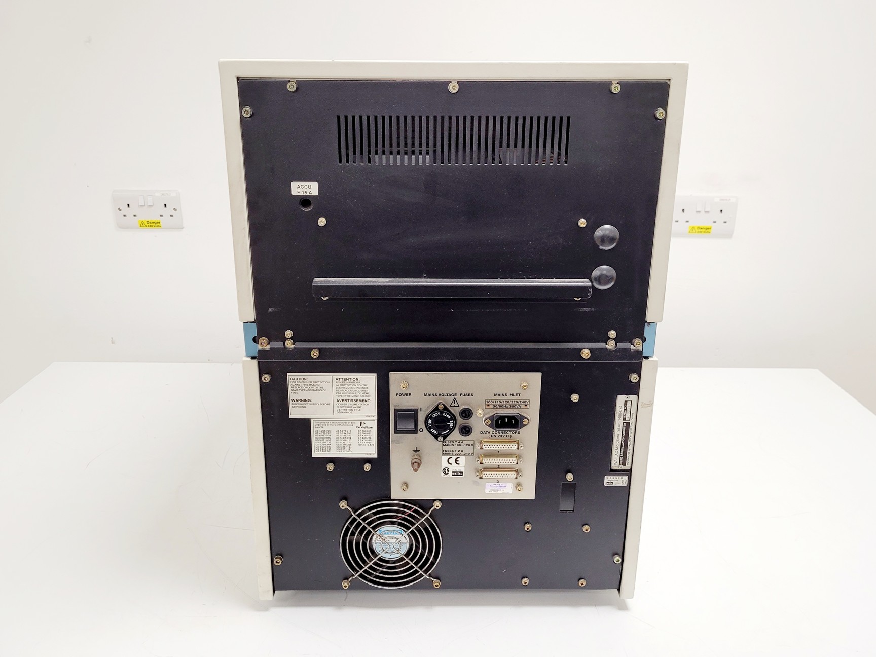 Image of Perkin Elmer Wallac 1450 Microbeta Trilux System w/ PC & Software Lab