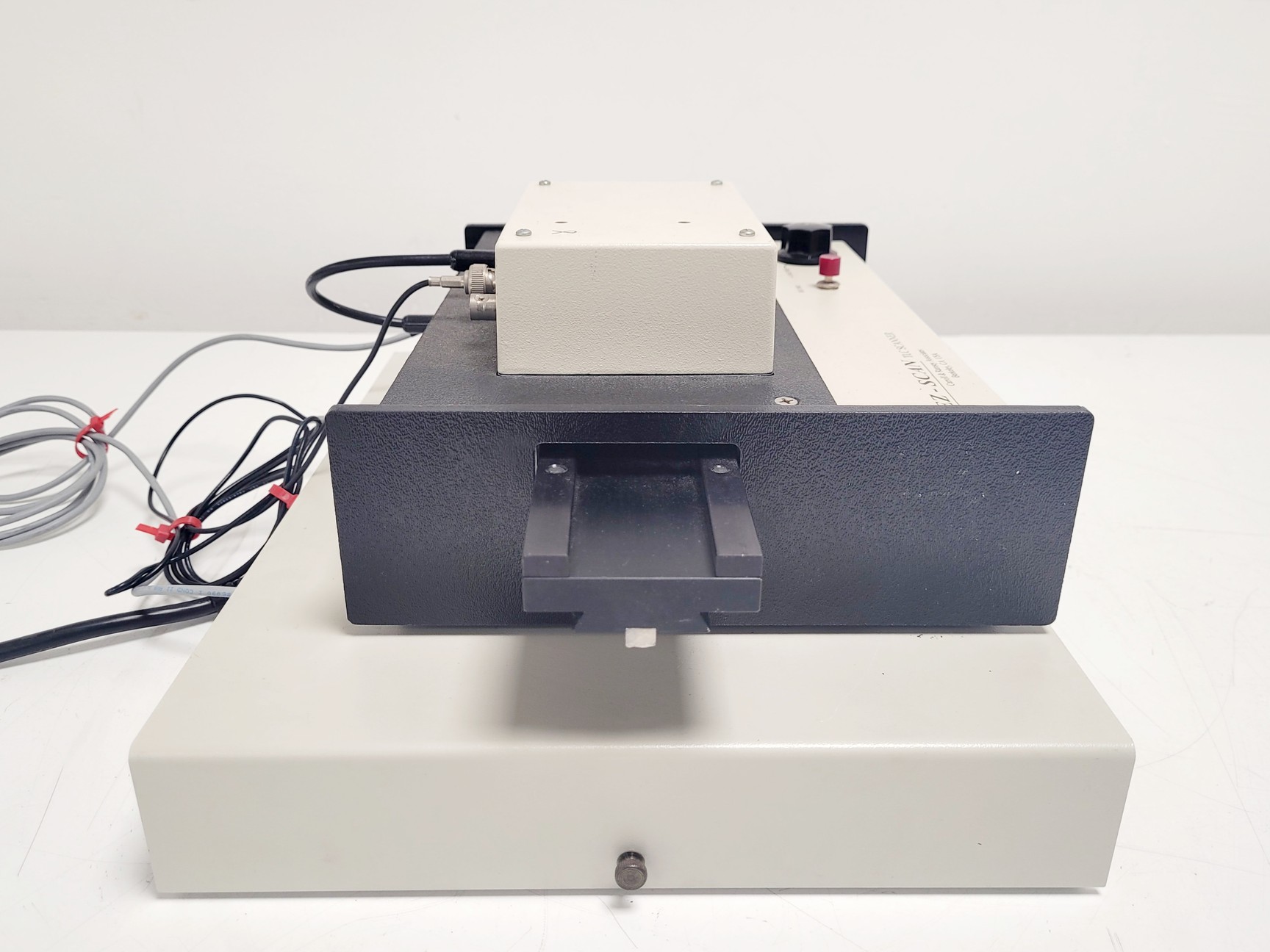Image of PeakSimple Chromatography Data System w/EZ-Scan TLC Scanner