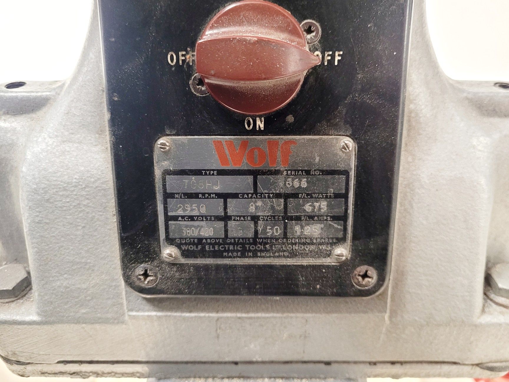 Image of Wolf Model TG8HG 8'' Double Ended Pedestal Grinder
