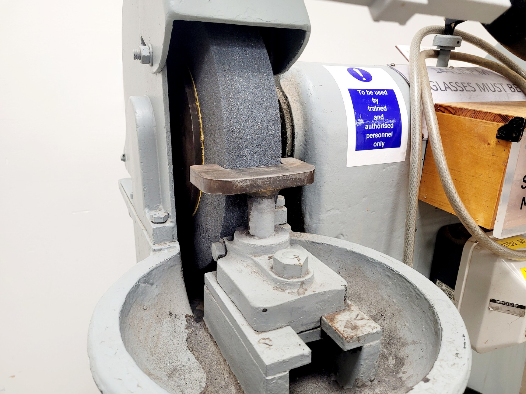 Image of Turner Machine Tools Ltd. TT14MD Grinder